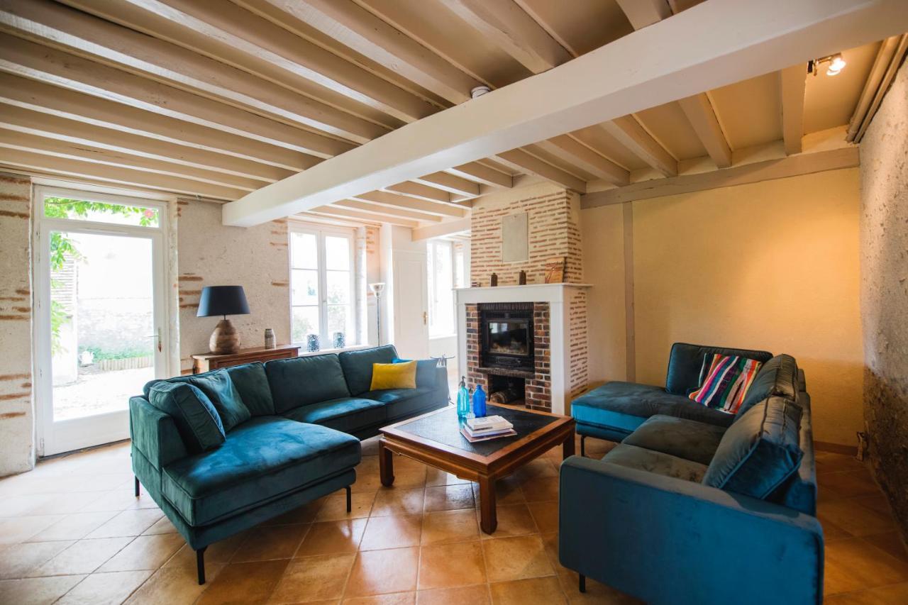 Le Jardin De Josnes Bed & Breakfast Exterior photo